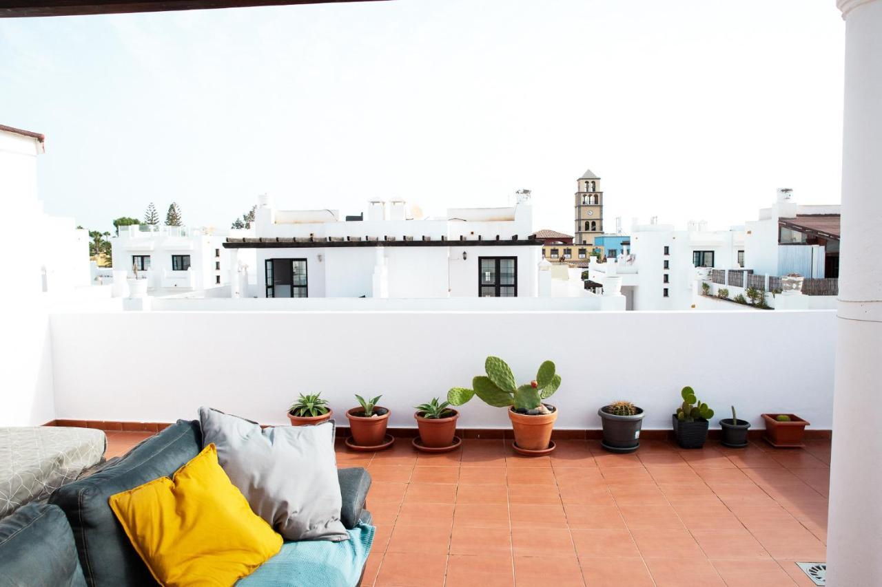 Surf Dream Surfhouse Pansiyon Corralejo Dış mekan fotoğraf