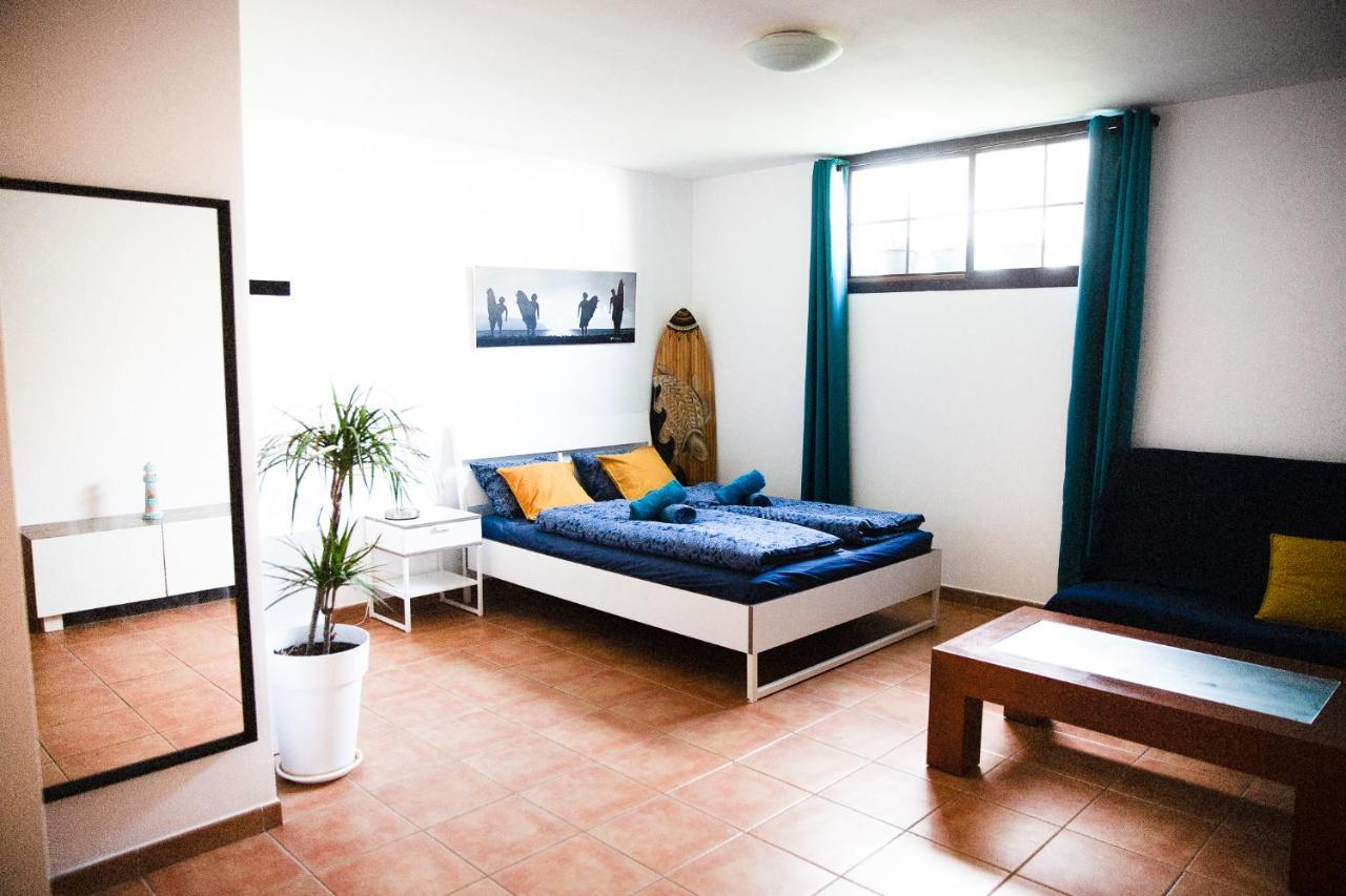 Surf Dream Surfhouse Pansiyon Corralejo Dış mekan fotoğraf
