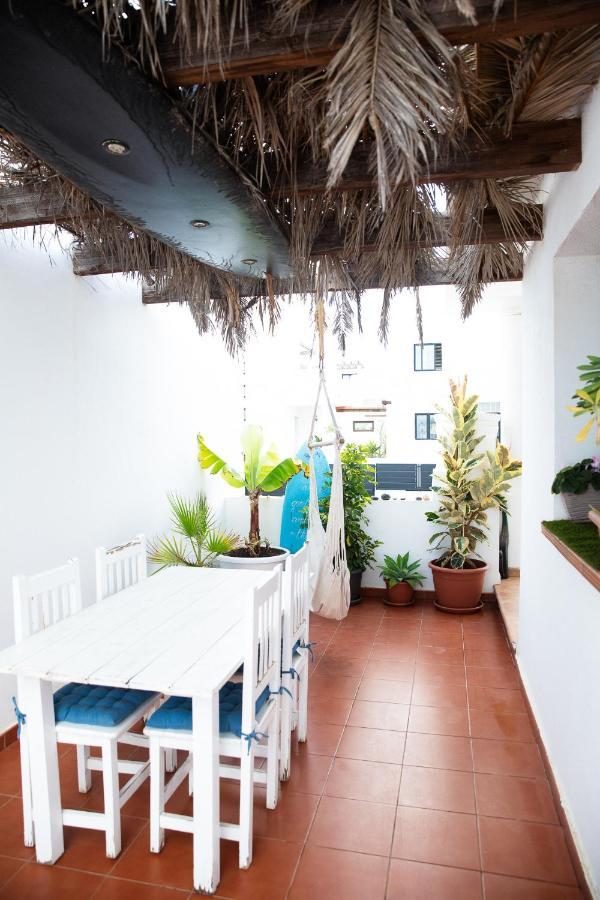 Surf Dream Surfhouse Pansiyon Corralejo Dış mekan fotoğraf