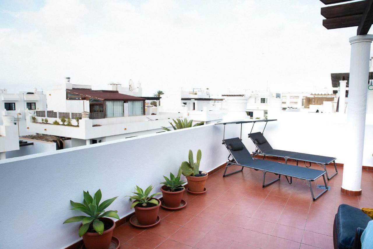 Surf Dream Surfhouse Pansiyon Corralejo Dış mekan fotoğraf
