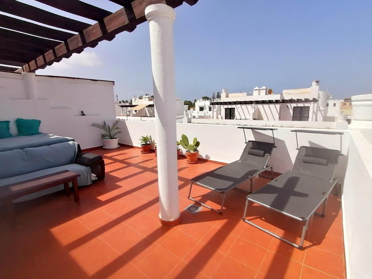 Surf Dream Surfhouse Pansiyon Corralejo Dış mekan fotoğraf