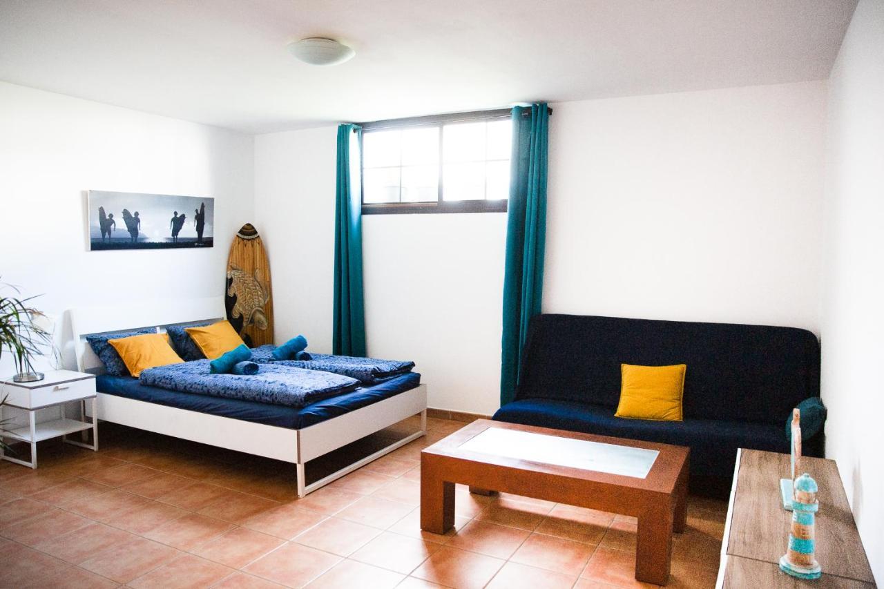 Surf Dream Surfhouse Pansiyon Corralejo Dış mekan fotoğraf