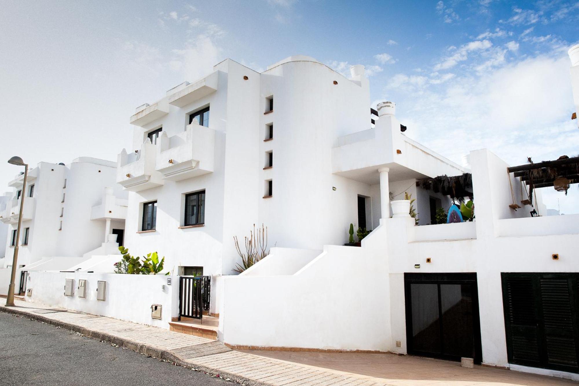 Surf Dream Surfhouse Pansiyon Corralejo Dış mekan fotoğraf
